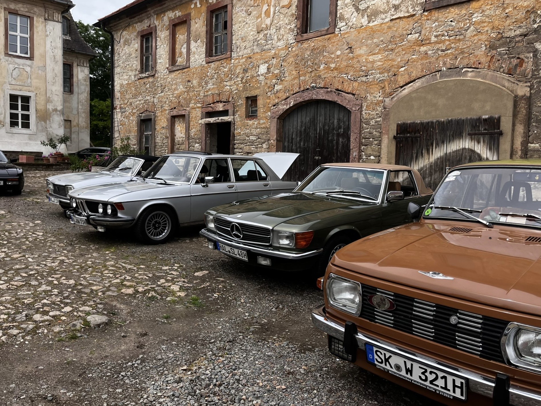 Oldtimer-Treffen auf Schloss Bündorf, besonderes Programm-Event im Saalekreis
