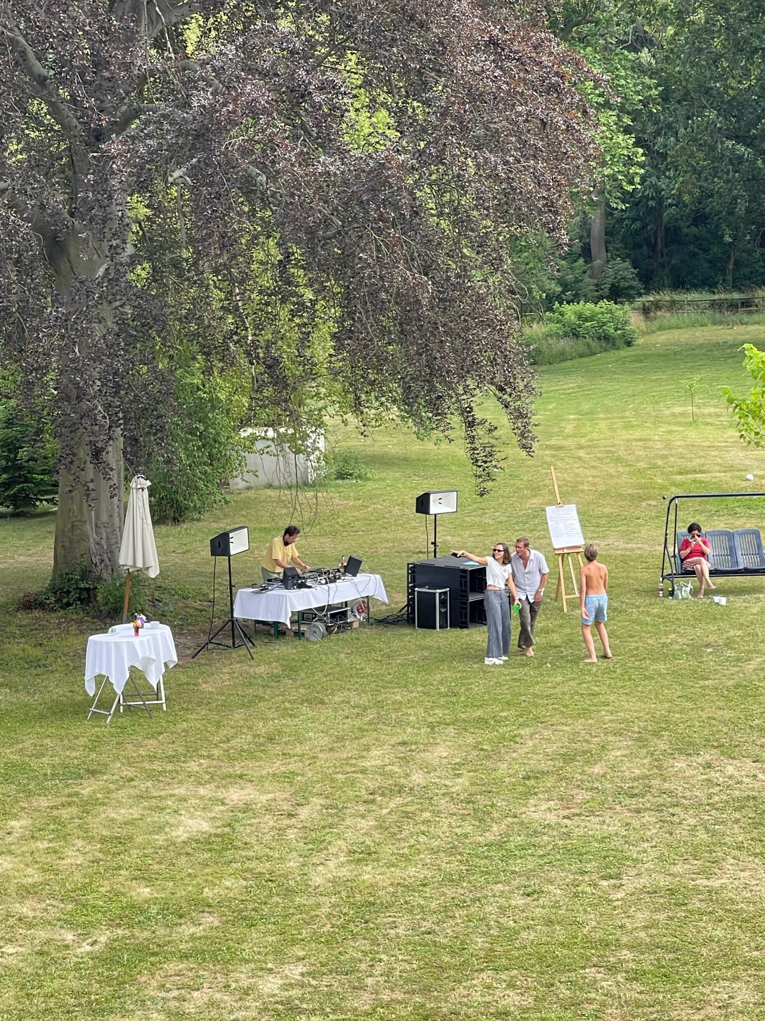 Parkfest im Schlosspark Bündorf, Sommerveranstaltung auf dem Schlossgelände