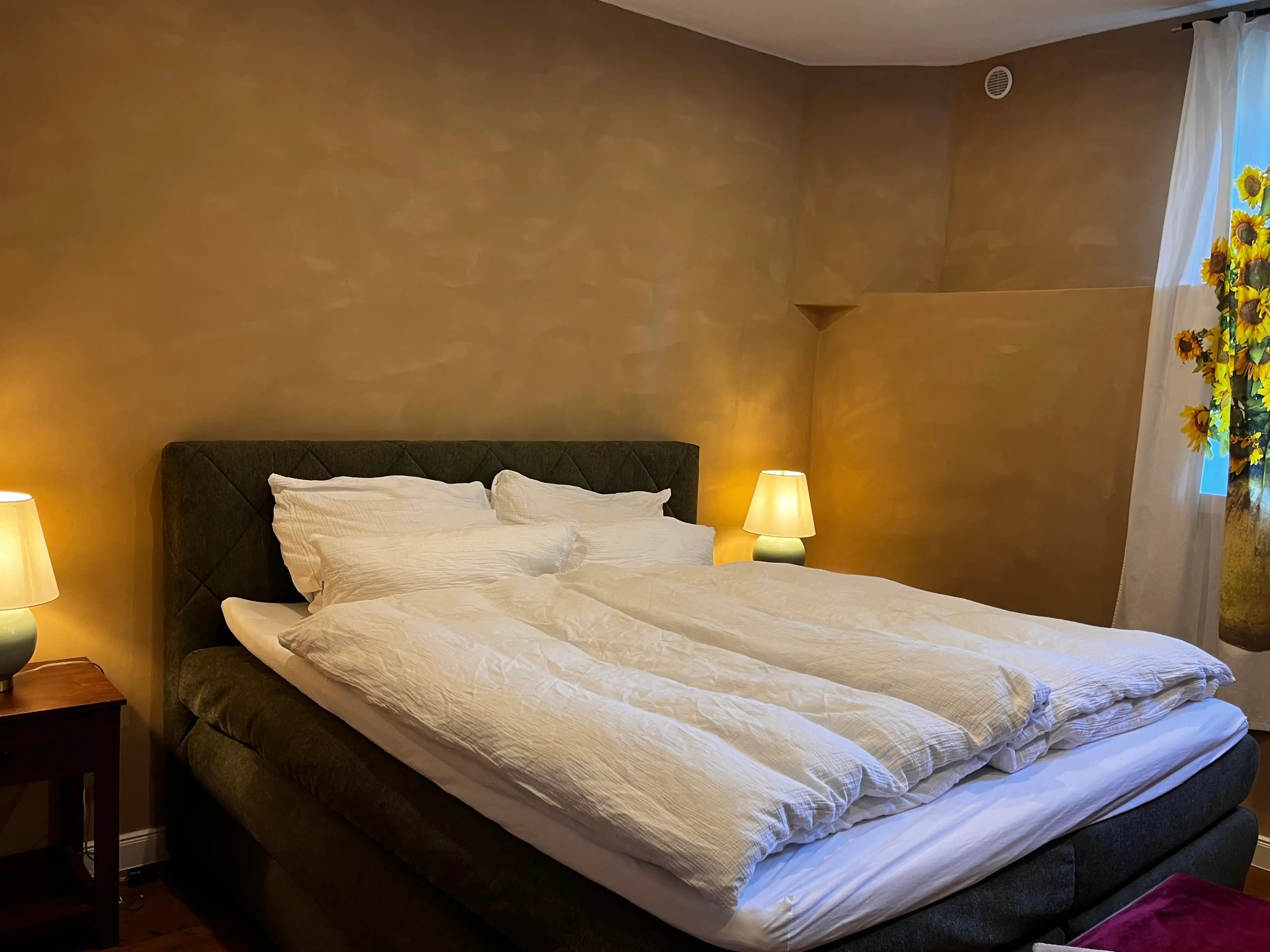 Weiteres Schlafzimmer im Torhaus auf Schloss Bündorf, Saalekreis