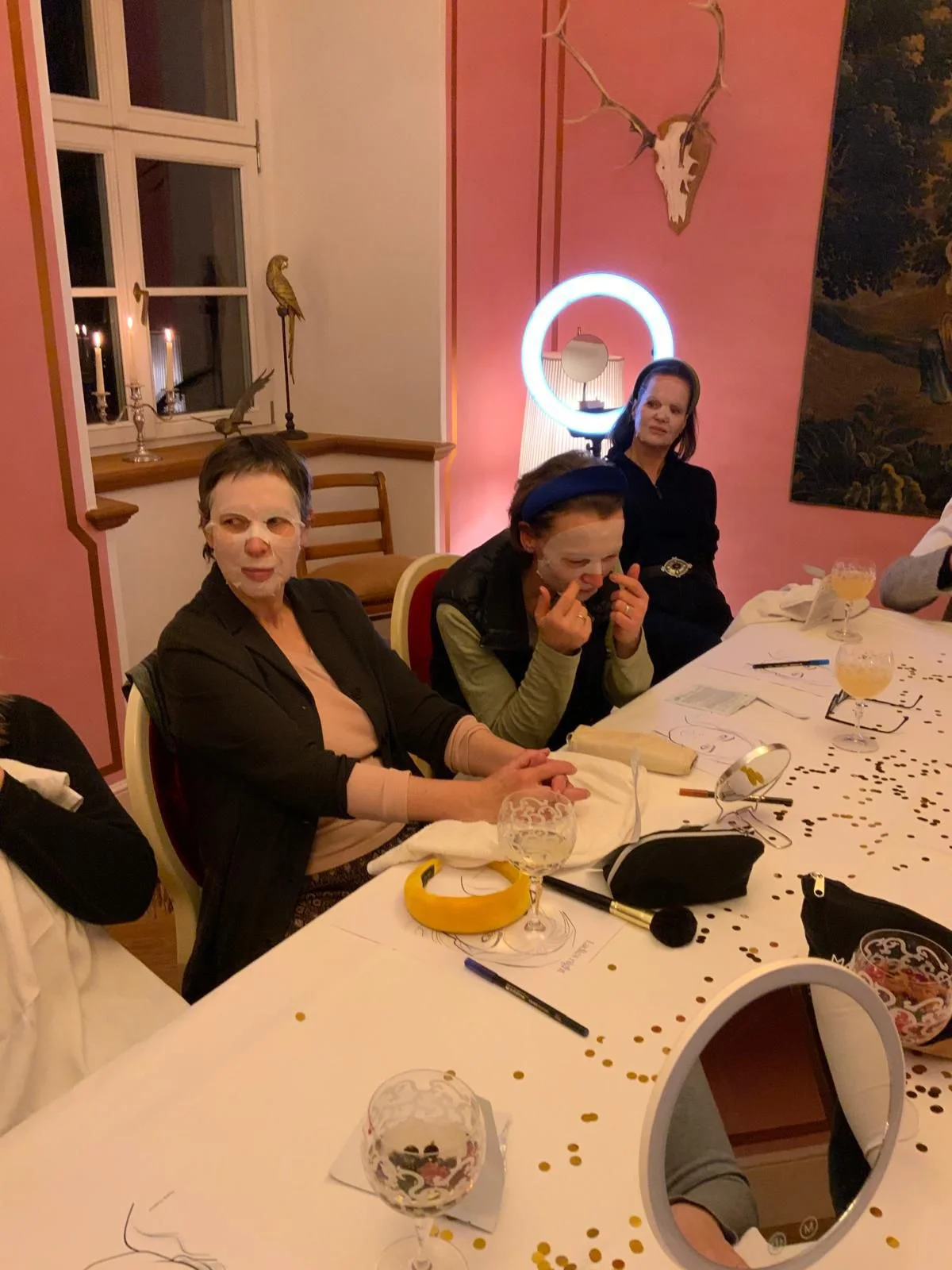 Schminkabend auf Schloss Bündorf, Beauty-Event im historischen Ambiente